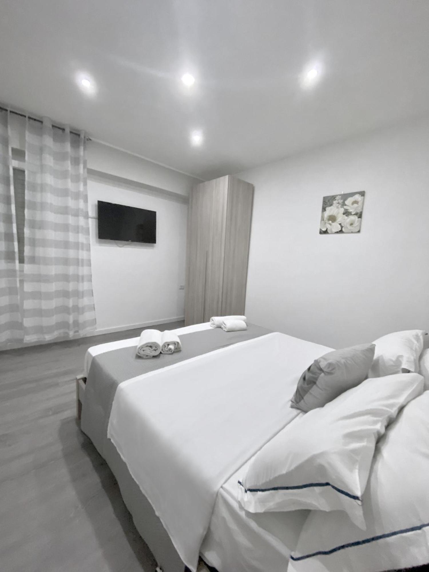 Capodichino Apartment 127 - 20 Napoli Ngoại thất bức ảnh
