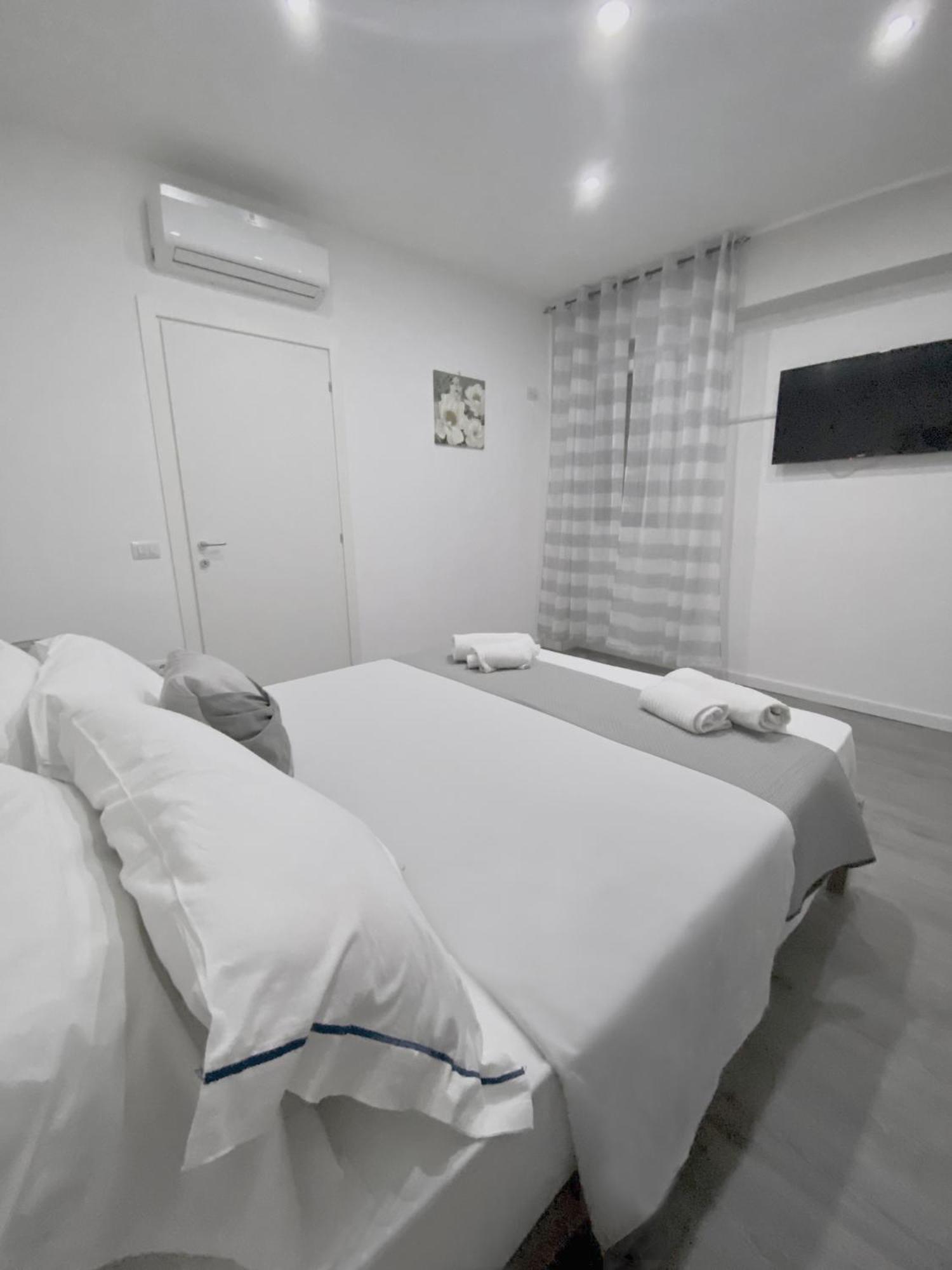 Capodichino Apartment 127 - 20 Napoli Ngoại thất bức ảnh